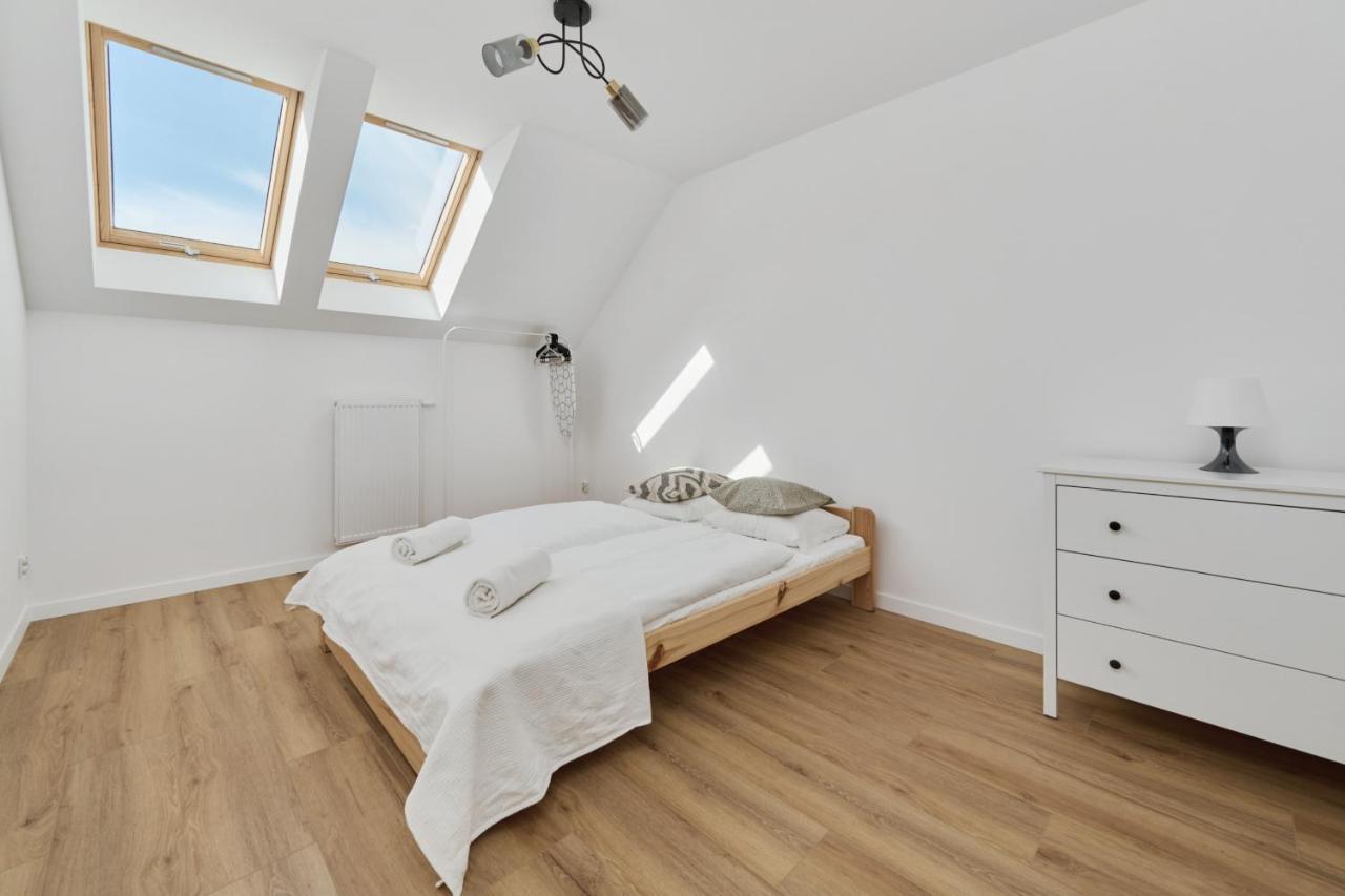 Spacious Family With Free Garage By Renters Apartamento *