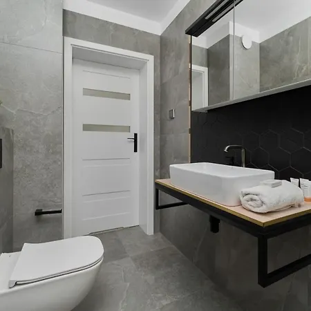 Spacious Family Apartment With Free Garage By Noclegi Renters Wroclaw Exterior photo
