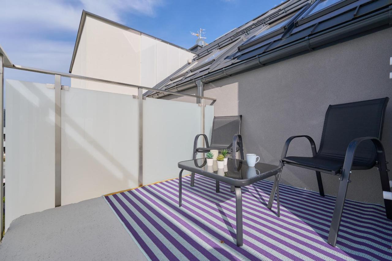 Apartment Spacious Family With Free Garage By Renters Wroclaw