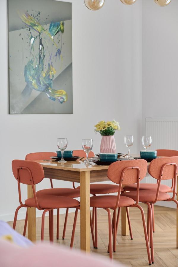 Apartment Spacious Family With Free Garage By Renters Wroclaw